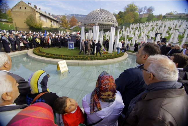 Obilježena 10. godišnjica smrti Alije Izetbegovića/ Foto: Anadolija