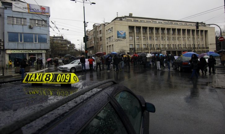 Demonstrantima se pridružili taksisti, mart 2014/ Foto: AA