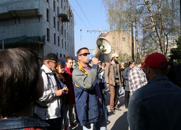 protest ispred zgrade Gradskog vijeća u Sarajevu/ Foto: AA