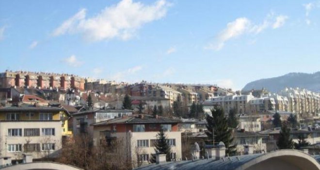 Nova pucnjava u Sarajevu: Potraga za napadačem u toku, ranjena jedna osoba