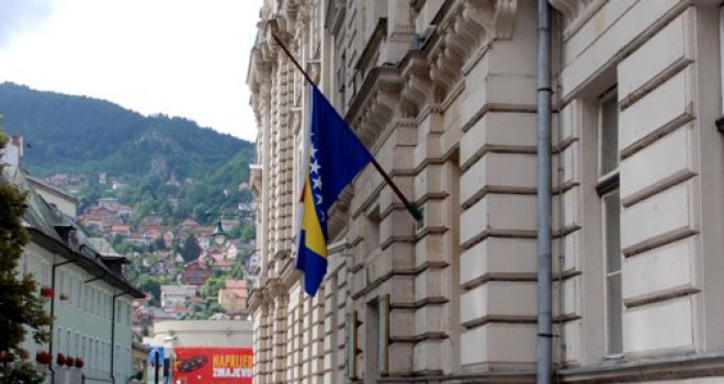 Prihvaćen prijedlog premijera Forte: Vlada KS proglasila 13. april Danom žalosti u Kantonu Sarajevo