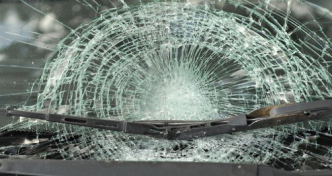 U saobraćajnoj nesreći smrtno stradala 25-godišnjakinja iz Zenice