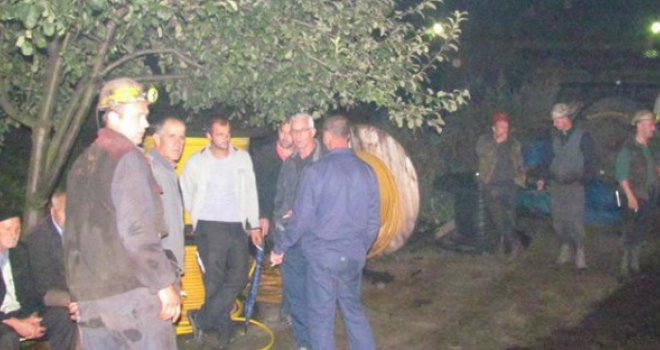 Spasilačke ekipe napreduju prema 34 rudara zarobljena pod zemljom