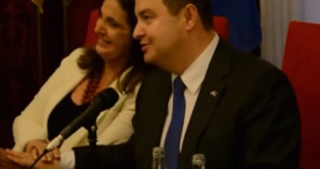 Srbijanski ministar Ivica Dačić lupetao besmislice i blamirao se u Argentini