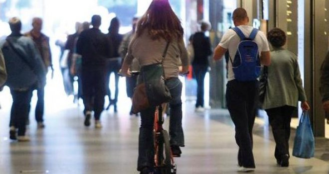 Eurostat: Uprkos negativnom prirodnom priraštaju, populacija EU zabilježila rast zahvaljući migracijama