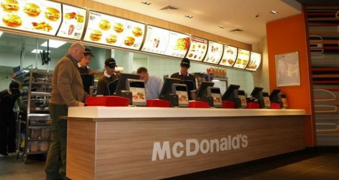 McDonald's uvodi dostavu: 'Cilj nam je da isporučimo hranu najduže za 30 minuta'