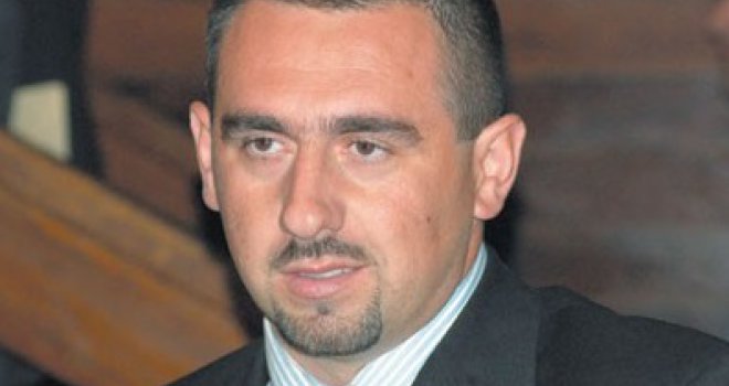 Ramić: Vlada RS izmisli neprijatelja koji prijeti uništenju RS-a, da bi 'zabavili' većinsko stanovništvo