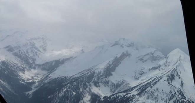 Novi detalji tragedije: Germanwingsov avion zabio se u planinu visoku 1800 metara, među poginulima i 18-ero djece...