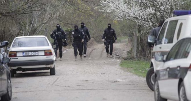 Zabrinjavajući trend: U BiH od 2012. tri policajaca ubila djevojke!