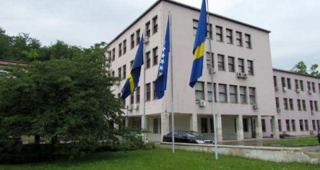 Radnici Pretis Toolsa i Hidrogradnje pred Federalnom vladom: Dajte nam plaće, doprinose...