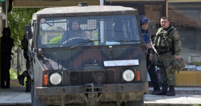 Likvidirano 14 terorista, razmontirana i auto-bomba: 'Neko je policajce izložio kao živo meso!'