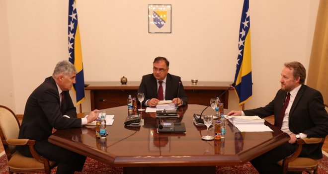 Predsjedništvo BiH osudilo napad na pripadnike OS BiH