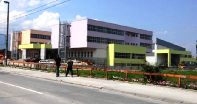 Da li je profesor Bojan Lukić otpušten samo zato što je Srbin: On je iz agresorske države!   