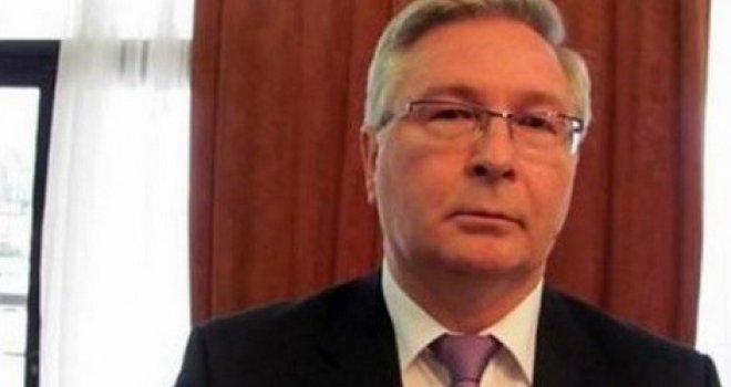Tihomir Gligorić: Dodik godišnjicu poplava slavi u bijelom svadbenom šatoru - da nije žalosno, bilo bi smiješno!