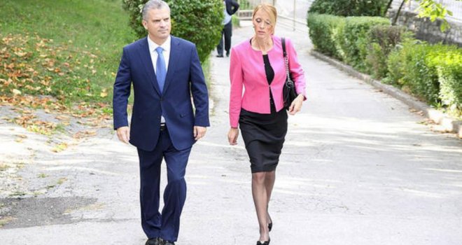 Zijad Turković optužen zbog prijetnji smrću Azri Radončić: 'Tika, taka, još malo je ostalo. Pokopno društvo'