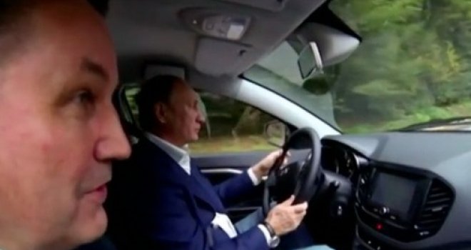 Evo koliko zarađuje, šta sve posjeduje i vozi 'čelični' Putin