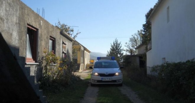 Izašao iz zatvora pa nožem ubio majku i nevjestu te ranio brata koji je podlegao teškim povredama
