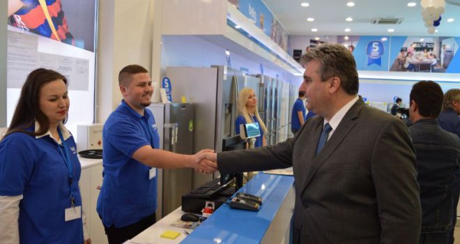 Bihać: U novootvorenom Beko shopu posao dobilo pet radnika