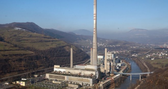 Kakanj: Radnik preminuo nakon pada sa merdevina