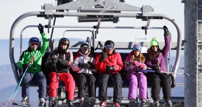 Zvanično otvorena zimska turistička sezona na Jahorini: Od ove godine dostupan i tubing