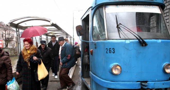Ekipe GRAS-a otklonile kvar: Normaliziran tramvajski saobraćaj do Baščaršije