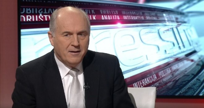 Inzko otkrio sadržaj prijetnji smrću koje je dobivao: 'Jako je ružno sve to... I kakve  veze ima moj sin s time?'
