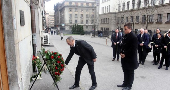 Godišnjica atentata na Đinđića: Spomenik ne smiju otkriti oni koji su se radovali ubistvu
