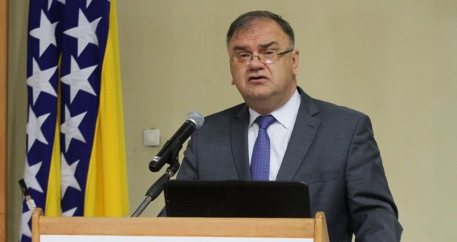 Mladen Ivanić: Ne treba odustati od podrške i pomoći generalu Mladiću