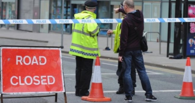 Britanska policija uhapsila petog osumnjičenog za napad u Manchesteru: 'Pretražujemo paket koji je nosio'