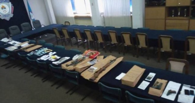 U razbijanju organizovane kriminalne grupe 11 osumnjičenih za 13 krivičnih djela