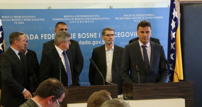 Novalić: Najoptimalnije je da put Sarajevo - Beograd prolazi sjeveroistokom BiH