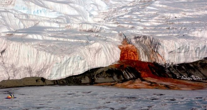 NASA uznemirena: Nešto čudno otapa Antarktik