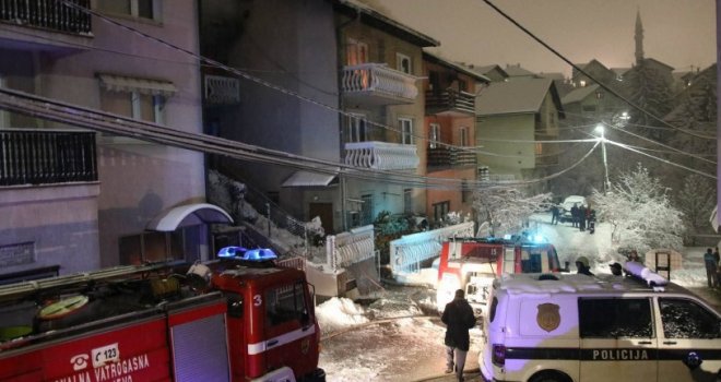 Požar u sarajevskom naselju Pofalići: Muškarac preminuo, žena spašena