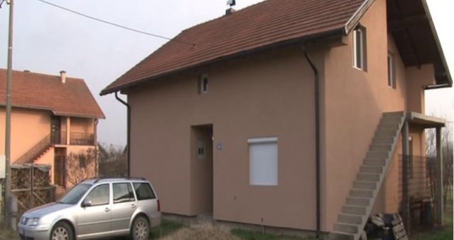 Komšije zaprepaštene: Porukom javio zetu da je ubio majku i da će ubiti sebe