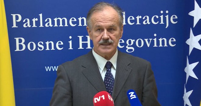 SDP ne želi izmjenu zakona, njima je sve ovo predstava teatarskog karaktera u sali Parlamenta Federacije!