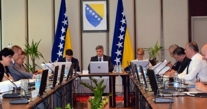 Vijeće ministara BiH jednoglasno usvojilo odluku o privremenom finansiranju institucija BiH