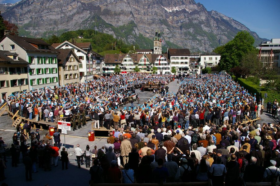 glarus-svicarski-kanton-forum