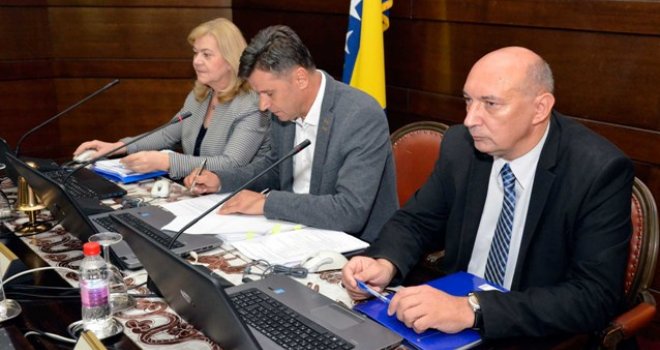 Hitna sjednica Vlade FBiH u Sarajevu: Odobren novac za izgradnju autoputeva i brzih cesta