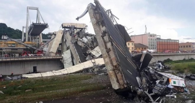 Broj žrtava nakon rušenja mosta u Genovi porastao na 35: Šta je dovelo do tragedije - munja ili loša konstrukcija?