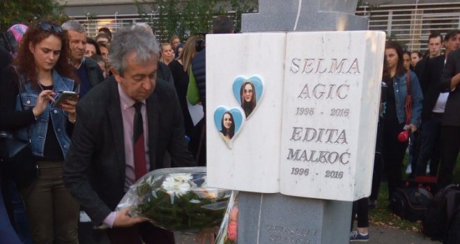 Otkriven spomenik tragično stradalim studenticama Selmi Agić i Editi Malkoč: 'Da se nikada nigdje ne dogodi nešto slično'
