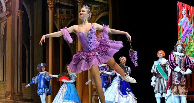 Ruski državni balet Sankt Peterburg očarao Sarajlije: Ovako je izgledao bajkoviti spektakl na ledu 