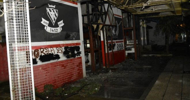 Požar u Mostaru, izgorio poslovni prostor u naselju Centar 2