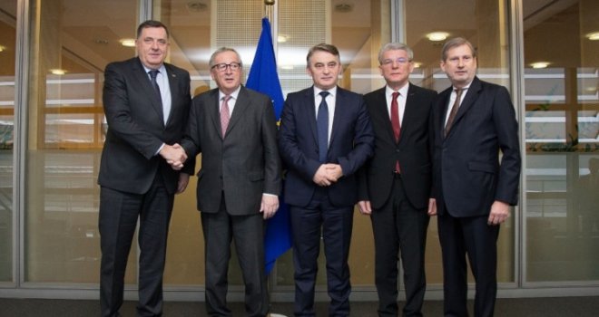 Detalji prve zajedničke posjete Briselu: Šta su Juncker i Hahn rekli Dodiku, Komšiću i Džaferoviću?
