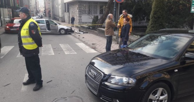 Saobraćajna nesreća u Dalmatinskoj ulici: U sudaru dva automobila povrijeđena pješakinja