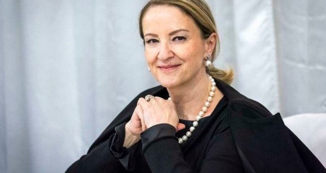 Odmjerena i 'cool' Sebija Izetbegović uz glamuroznu šeiku Mozu: Direktorica KCUS-a dogovara važnu saradnju u Kataru