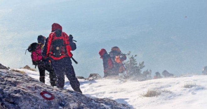 Gorska služba spašavanja locirala dvije osobe izgubljene na Visočici, čeka se pojačanje da počne evakuacija