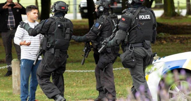 Masakr na Novom Zelandu: U džamijama ubijeno 40 ljudi, najmanje 20 ranjeno