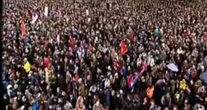 Završeni masovni protesti: Srbija je prva država u svijetu gdje vlast hoće da štrajkuje glađu da bi smijenila opoziciju!