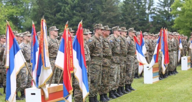 Kojović uzvratio Dodiku: Ako Treći pješadijski puk obuče uniforme Vojske RS, više nema povratka s puta novih stradanja! 