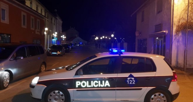 Tuča kod hotela Ero: Jedan mladić teže povrijeđen, drugi priveden
